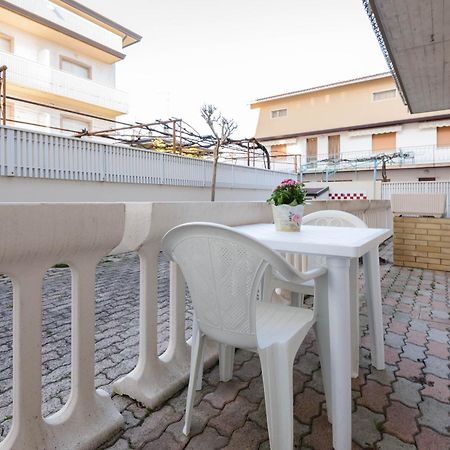 Casa Guglielmo E Anna Vila Lignano Sabbiadoro Quarto foto